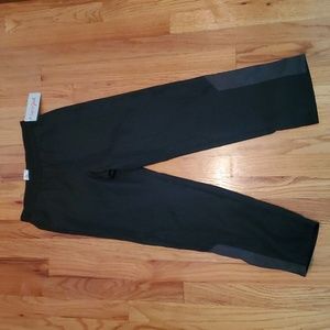 Boys snow pants size Medium (8/10)